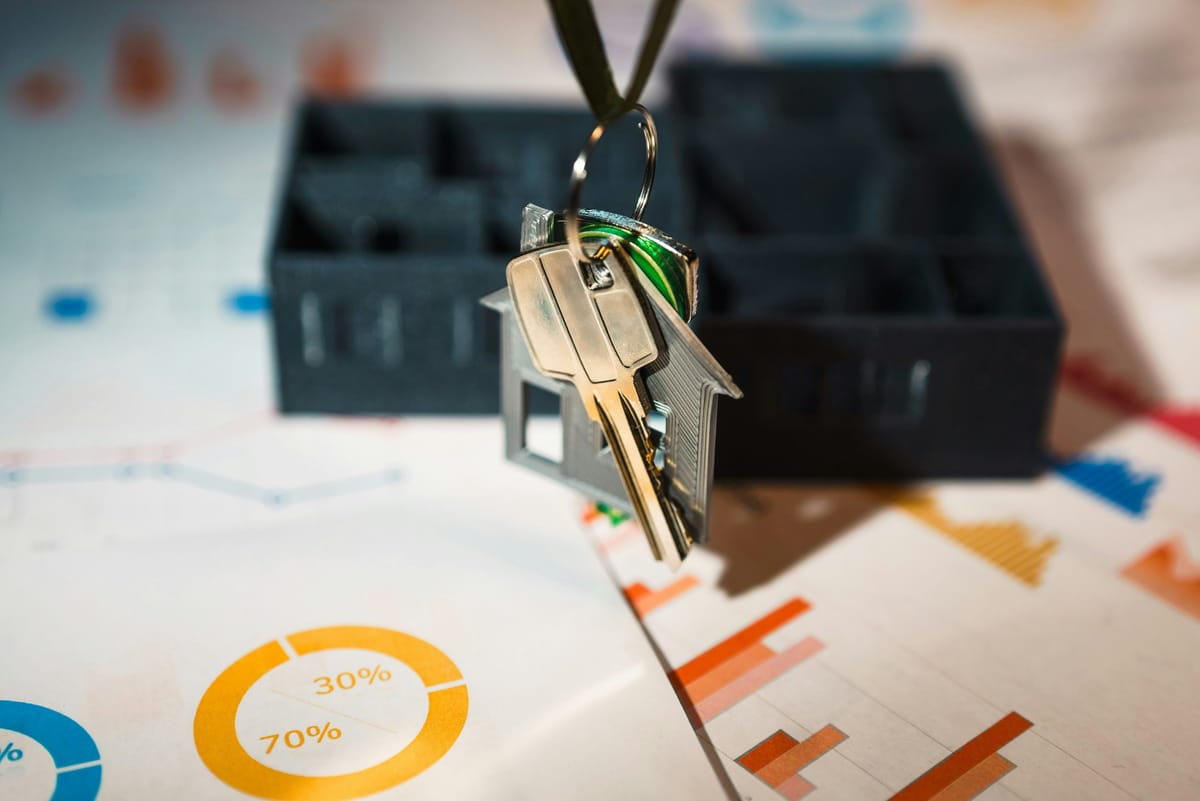 Não basta ter CRM: como a inteligência de mercado transforma sua gestão